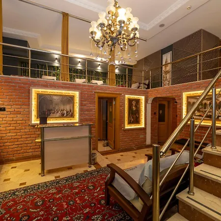 Byzantium Comfort Hotell 3*
