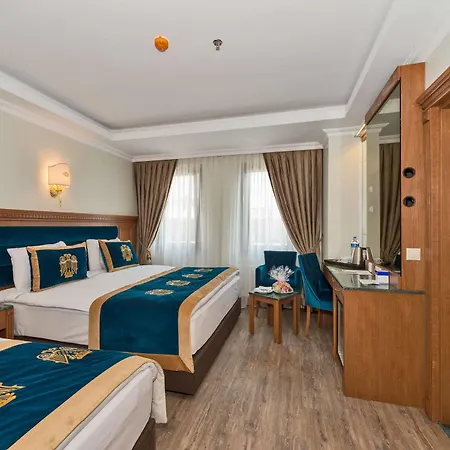 מלון Byzantium Comfort 3*