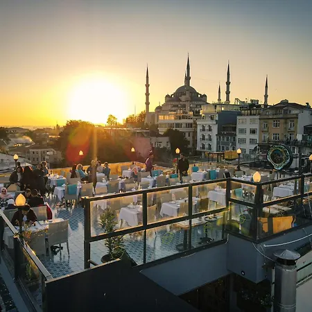 Hotel Byzantium Comfort 3*