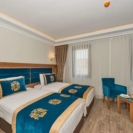 מלון Byzantium Comfort 3*